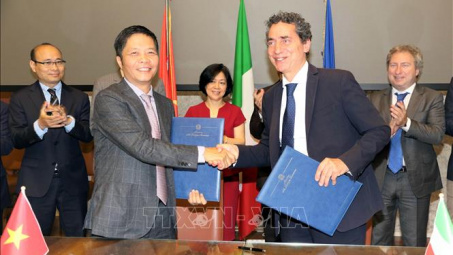 Việt Nam và Italy thúc đẩy hợp tác kinh tế và thương mại