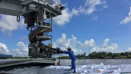 Phân bón dầu khí - Người bạn trung thành của người nông dân