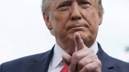 Tin ảnh: Lời đe dọa của ông Trump