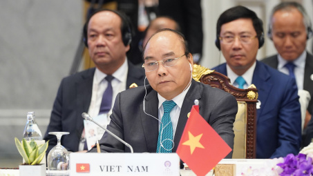 Thủ tướng: Hòa bình, ổn định không tự đến