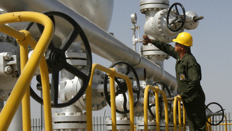 Thảm họa với giá dầu có thể lên tới 300 USD/thùng nếu Mỹ tấn công Iran