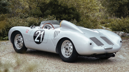 Hàng hiếm Porsche 50 năm tuổi vừa được chốt giá triệu đô