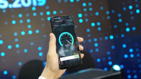 Oppo Reno là smartphone 5G đầu tiên tại Việt Nam