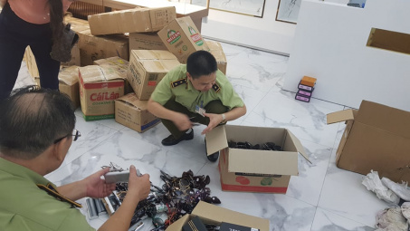 Quảng Ninh: Đồng hồ Patek Phillipe giả được bán với giá 400 triệu đồng