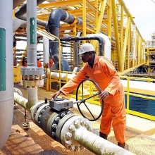 Total bán các tài sản tại Anh cho Petrogas