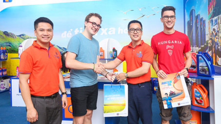 Dầu mỡ nhờn Petrolimex đồng hành với Cuộc vận động “Người Việt Nam ưu tiên dùng hàng Việt Nam”