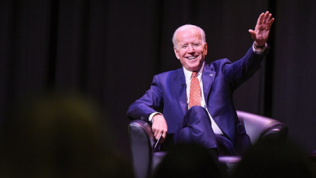 Quốc tế nổi bật: Joe Biden "thách" Donald Trump thi chống đẩy