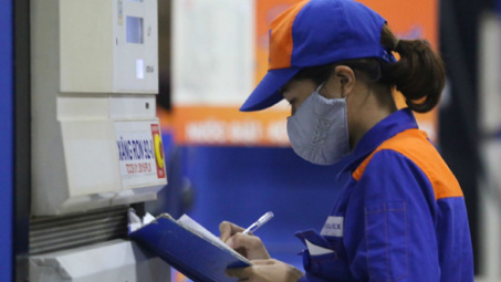 Giá xăng tăng nhẹ sau 3 kỳ giảm liên tiếp