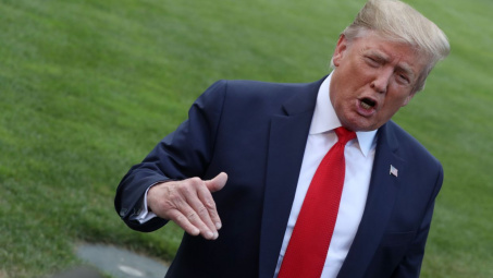 Tin ảnh: Ông Trump tố Trung Quốc "câu giờ"