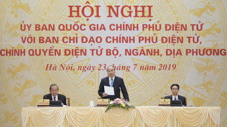 Thủ tướng yêu cầu sớm hoàn thành loạt dự thảo về Chính phủ điện tử