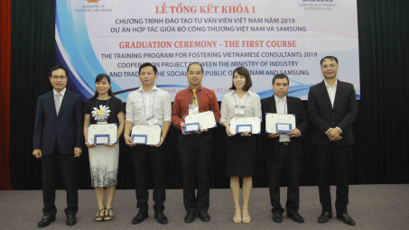 Samsung đào tạo thành công thêm 150 chuyên gia tư vấn Việt Nam