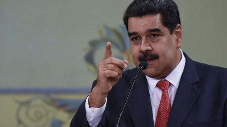 Tin ảnh: Maduro quyết không đầu hàng trước Trump