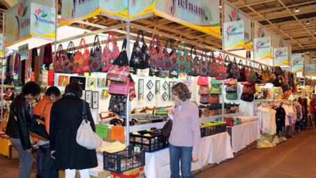 Hỗ trợ 100% kinh phí tổ chức gian hàng tham gia triển lãm quốc tế