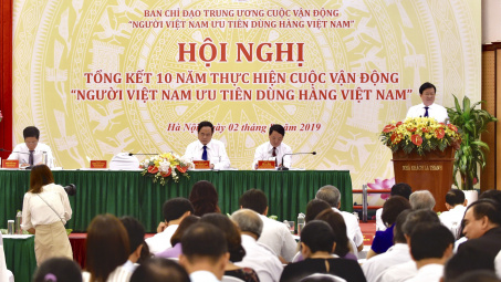Phó Thủ tướng Trịnh Đình Dũng: CVĐ "Người Việt Nam ưu tiên dùng hàng Việt Nam" không chỉ thúc đẩy sản xuất, quan trọng là bảo vệ người tiêu dùng