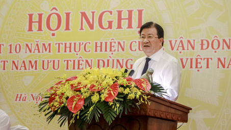 Phó Thủ tướng Trịnh Đình Dũng: Cần hoàn thiện chính sách khuyến khích sản xuất, kinh doanh hàng Việt