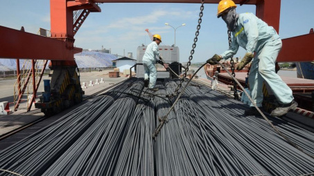 Thép Việt "tính kế" ứng phó với thương chiến Mỹ - Trung