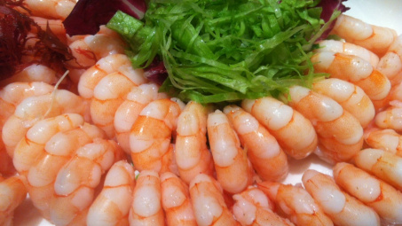 Người Nhật "chuộng" tôm Việt, giá cao vẫn "đắt hàng"