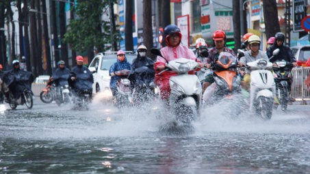 Thời tiết 31/8: Hà Nội có mưa dông lớn