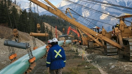Canada tái khởi động công trình mở rộng đường ống dẫn dầu gây tranh cãi