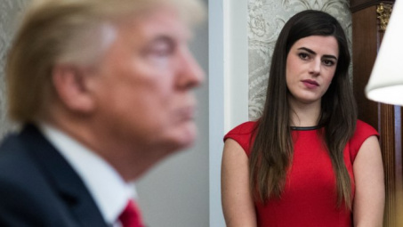 Quốc tế nổi bật: Ông Trump "Nuôi ong tay áo"