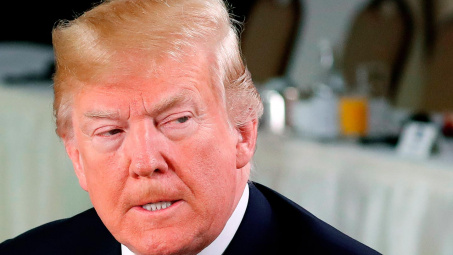 Tin ảnh: Trump quyết không tha hàng hóa Trung Quốc
