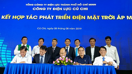 EVNHCM đẩy mạnh lắp điện mặt trời tại các khu công nghiệp