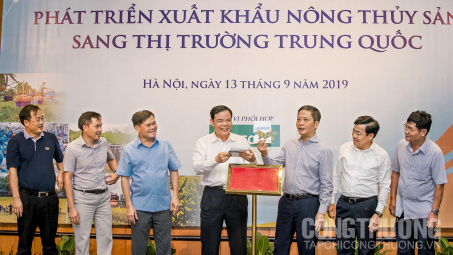 Dứt khoát phải phối hợp tốt hơn để "gỡ khó" xuất khẩu nông thủy sản sang Trung Quốc