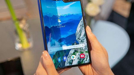 Kỷ lục: 4.000 chiếc Galaxy Fold "cháy hàng" sau vài phút mở bán, chiếc đầu tiên đã có mặt tại Việt Nam