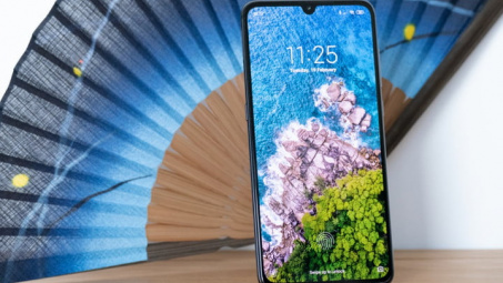 Top smartphone sạc nhanh, pin "trâu", giá dưới 8 triệu đồng