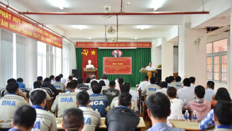 Bồi dưỡng kiến thức cho cán bộ, đảng viên Công ty Nhôm Đắk Nông - TKV