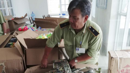 Gần 3.000 sản phẩm đồ chơi trẻ em mang tính chất bạo lực bị thu giữ