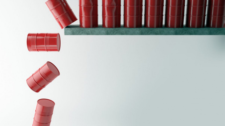 Giá dầu "đỏ sàn" kết thúc tuần giao dịch