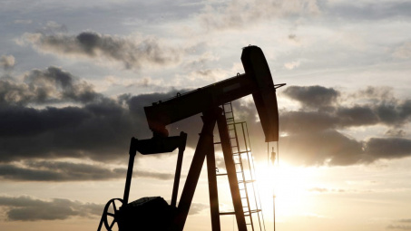 Giá dầu mất mốc 60USD/thùng