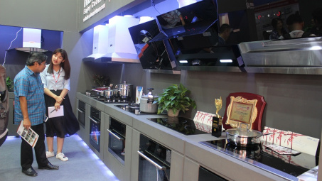 Vietbuild 2019 lần 2 "khai màn" tại Hà Nội: Người dùng "thoả sức" lựa chọn sản phẩm xây dựng