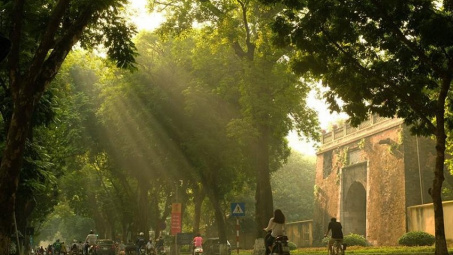 Thời tiết 7/9: Hà Nội ngày nắng nhẹ, tối rải rác có mưa
