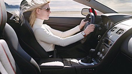 Có cần phải 'làm nóng' xe hơi trước khi chạy?