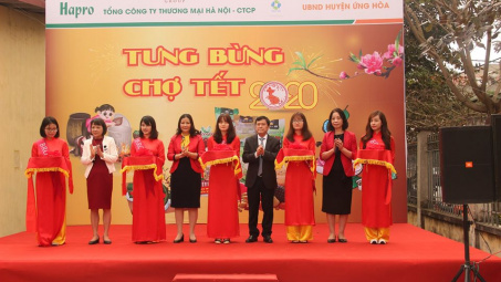 Hapro mang Tết đến với gia đình Việt