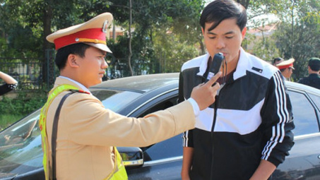 3 bộ vào cuộc ngăn chặn người sử dụng rượu bia điều khiển phương tiện giao thông