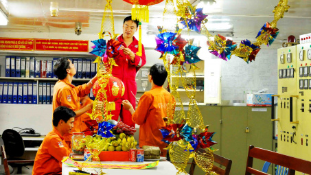 Xuân sớm trên những giàn khoan dầu khí