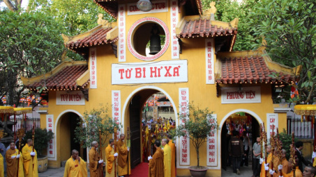 Đi lễ chùa thế nào cho đúng không phải ai cũng biết
