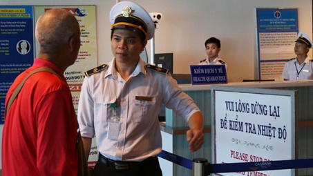 Lo ngại diễn biến dịch viêm đường hô hấp cấp, Thủ tướng chỉ đạo quyết liệt phòng, chống