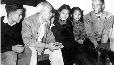 Cả cuộc đời Bác chỉ mong ước “Xây dựng đất nước hơn mười ngày nay”