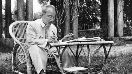 Tư tưởng tạo thuận lợi cho nhân dân mưu cầu hạnh phúc của Bác Hồ