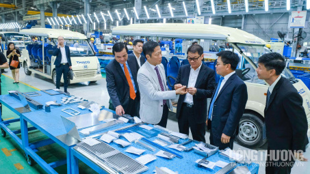 Nhiều yếu tố thuận lợi thúc đẩy tăng trưởng thị trường ô tô Việt Nam năm 2020