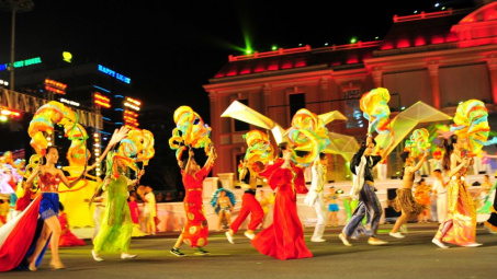 Tạm ngừng tổ chức lễ hội vì virus corona