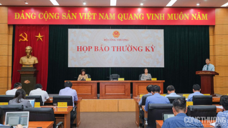 Bộ Công Thương giải đáp nhiều vấn đề tại họp báo thường kỳ