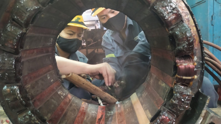 Phụ nữ càng yếu mềm là càng mạnh mẽ