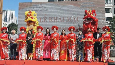 Hà Nội: Khai mạc Hội chợ Hàng Việt Nam được người tiêu dùng yêu thích