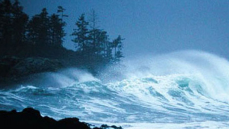 Thời tiết 26-10:  Bão số 9 có xu hướng mạnh lên và hướng vào Biển Đông, miền Trung tiếp tục có mưa