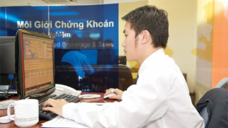 Nghiên cứu các nhân tố ảnh hưởng đến sự hài lòng đối với dịch vụ môi giới chứng khoán tại Công ty Chứng khoán FPT Đà Nẵng